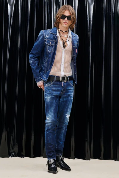 Look 26